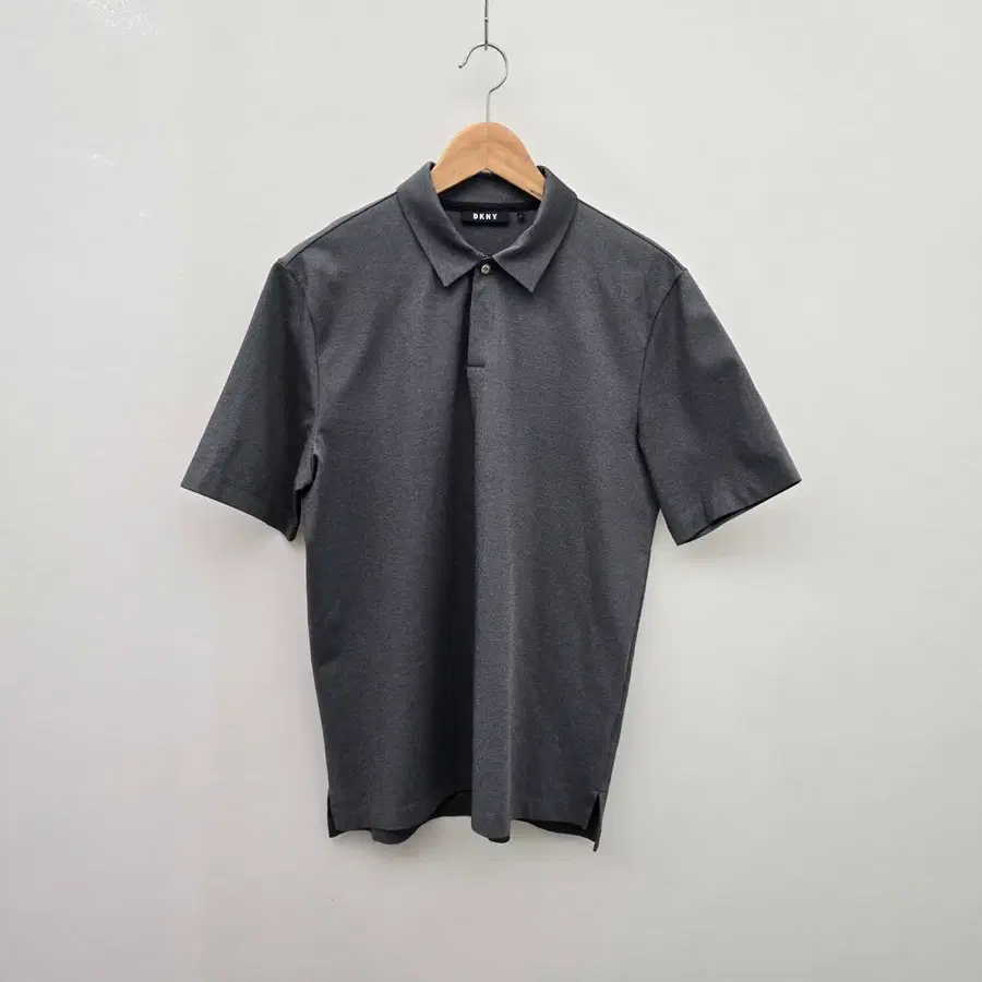 [L/105] DKNY 정품 남성 차콜 피케 카라 반팔 티셔츠