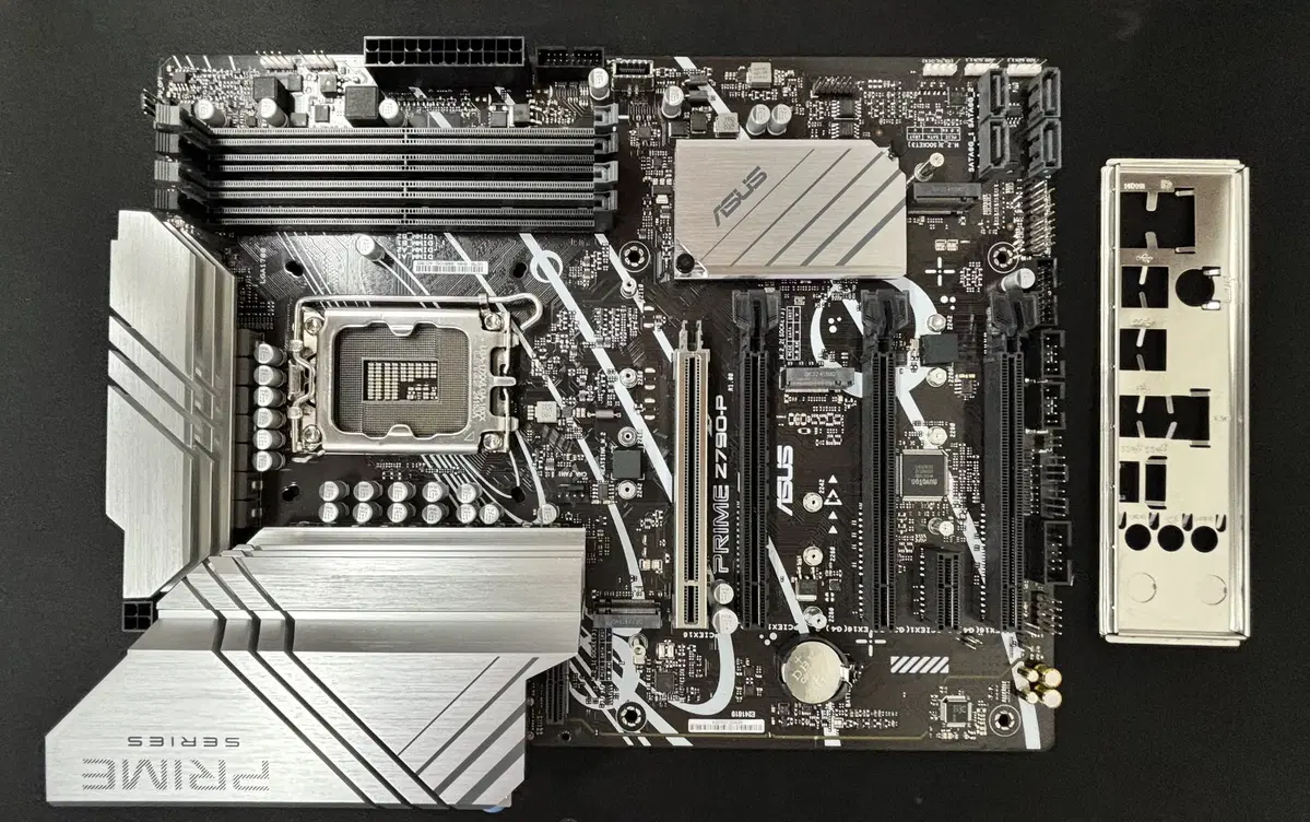 [A급중고] ASUS PRIME Z790-P 보드 / 12 13 14세대 인텔 CPU / DDR5 / PCIe5.0