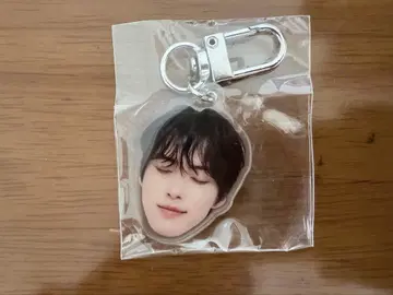 JO1 캡슐 토이 얼굴 아크릴 키링 코노 준키