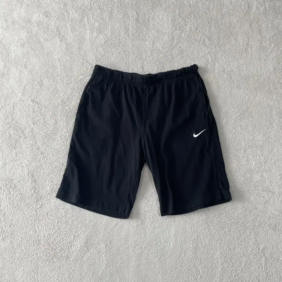 XXL 나이키 스우시 반바지