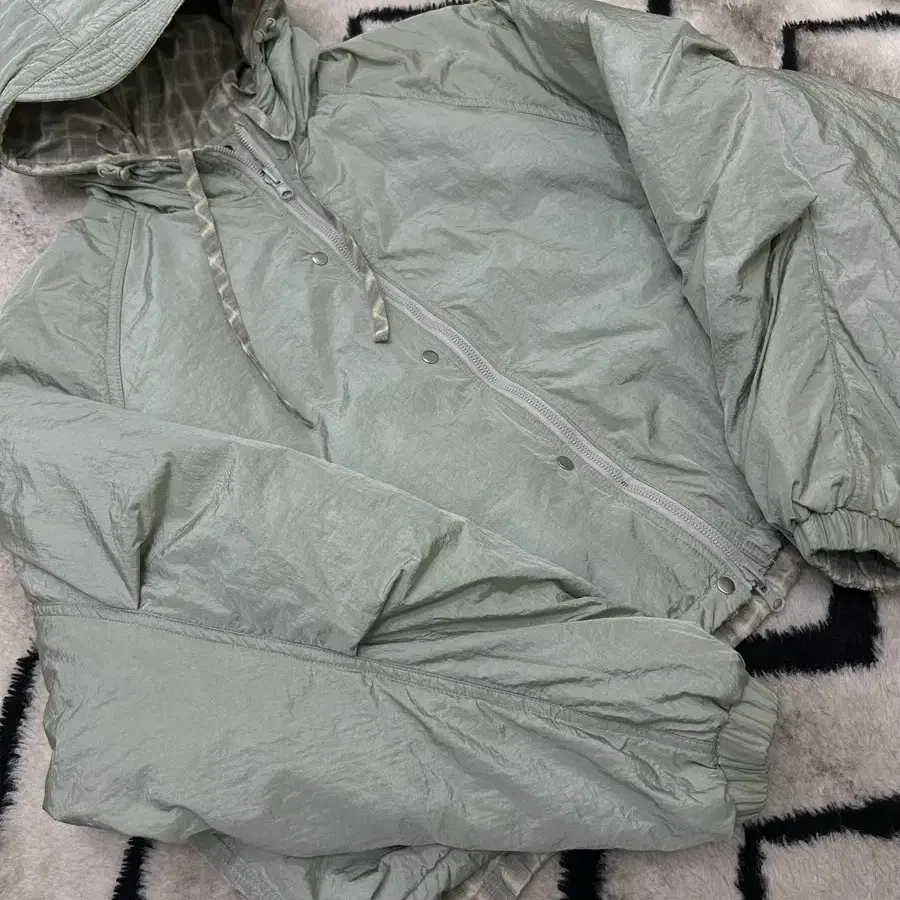 [F]파르티멘토 리버시블 크롭  윈드브레이커 체크 후드 자켓