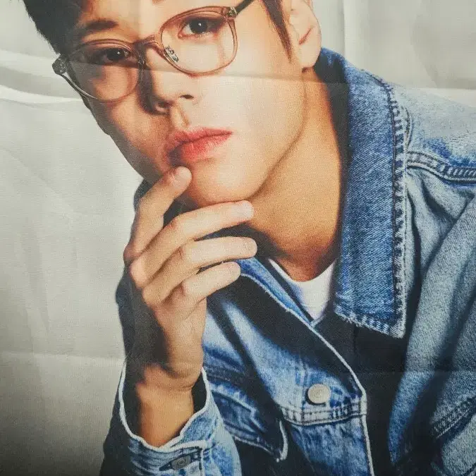 박지훈 기영이 포스터 청청안경