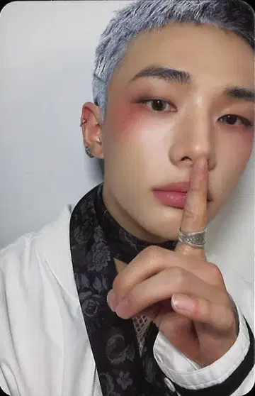 StrayKids CEREMONY VER. Hyunjin KARMA 양면