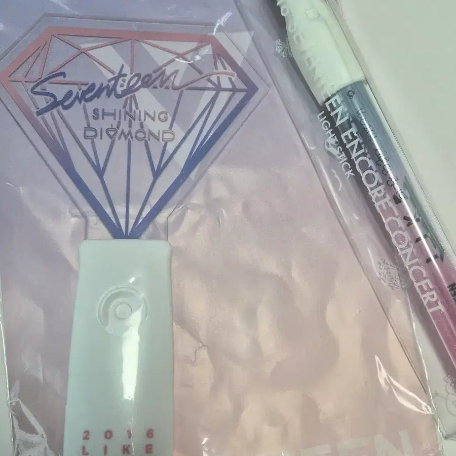 세븐틴 2016 응원봉 샤다봉