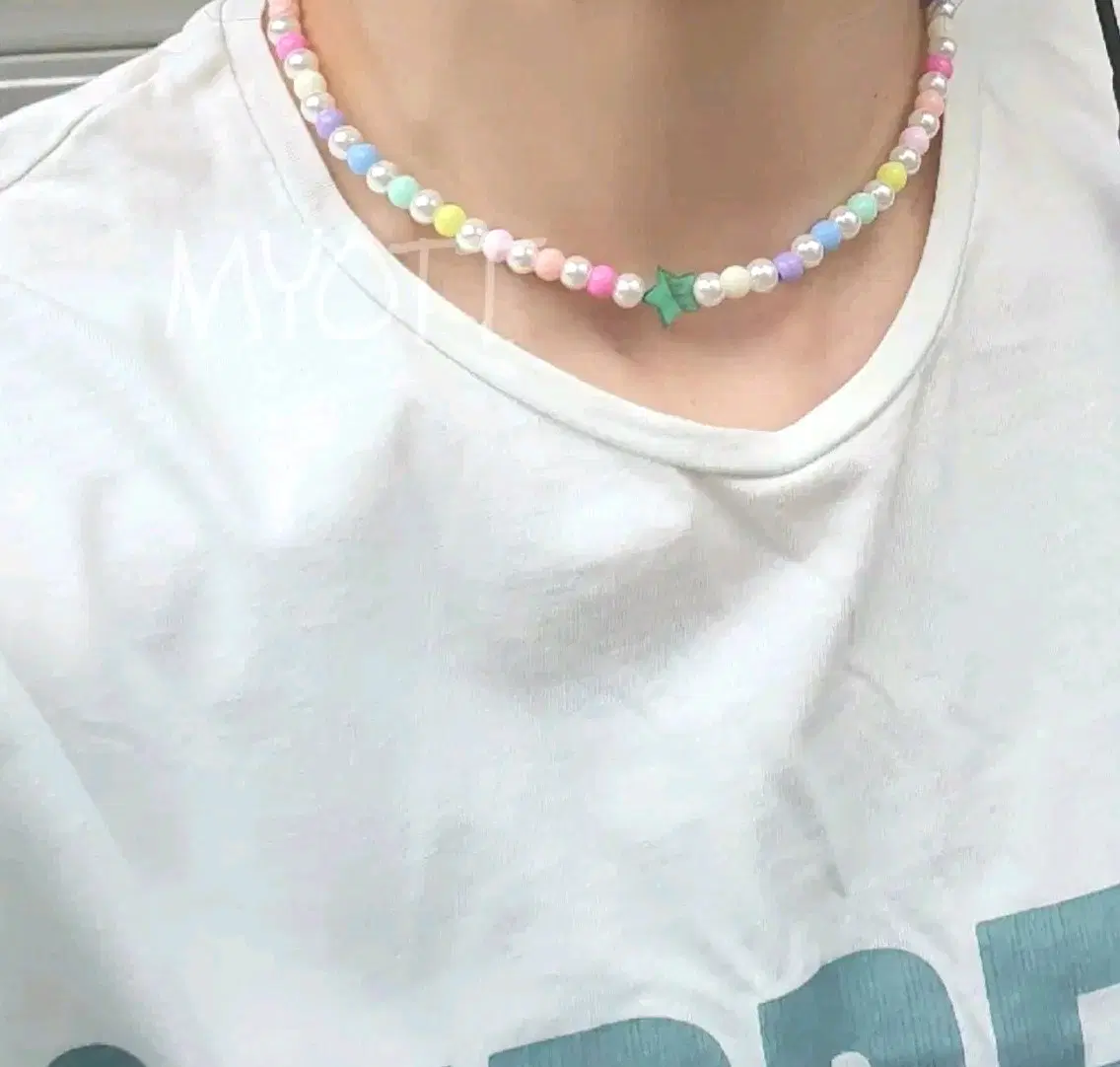 [새상품]키치 레인보우 비즈 진주 초커 목걸이