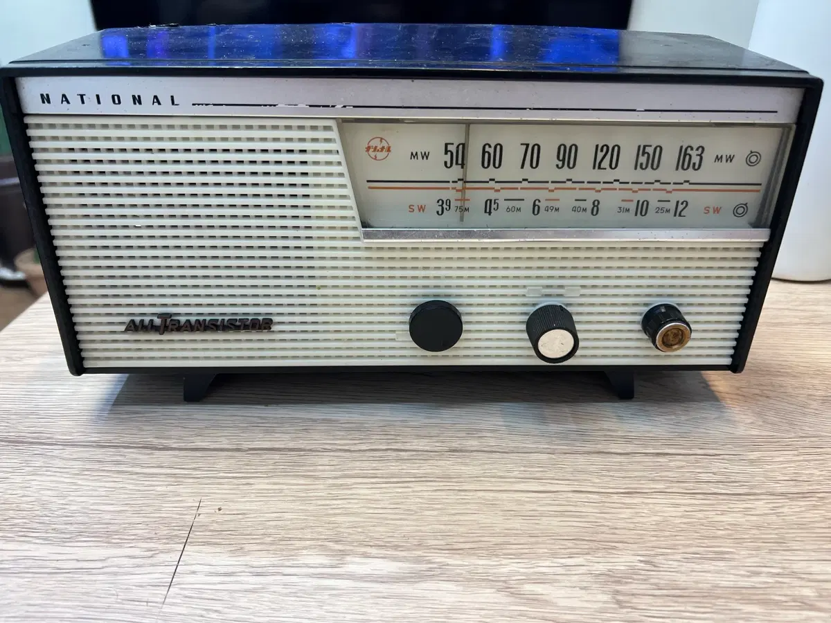 옛날 소품용 라디오및 카세트