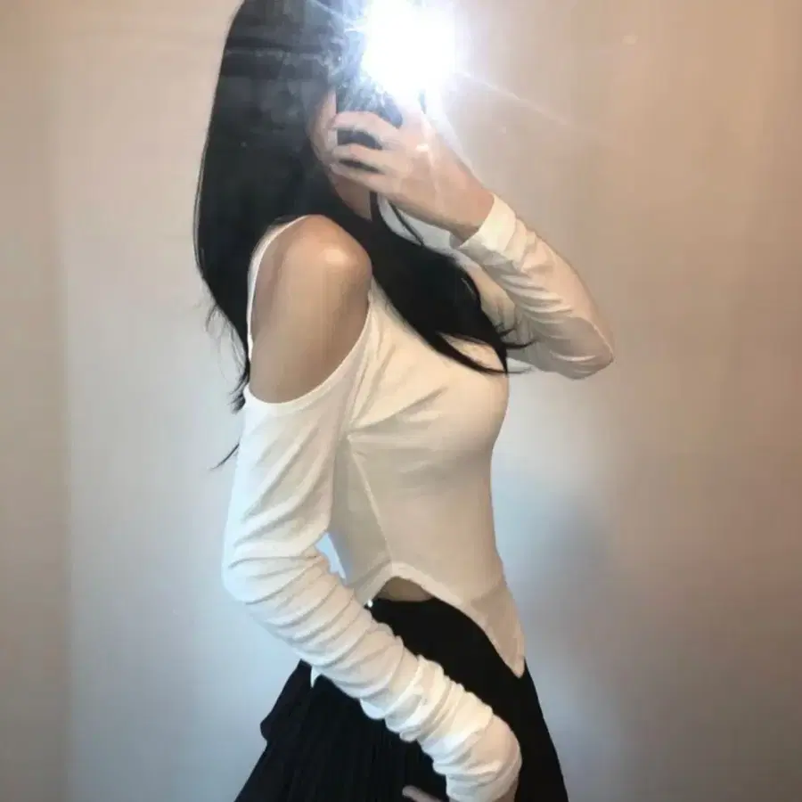 어깨 트임 슬릿 티