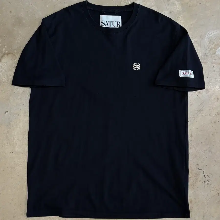 세터 블랙 반팔티 XL