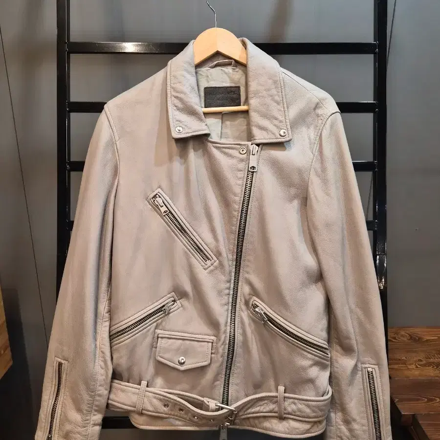 [M] 올세인츠 ALLSAINTS 아이보리 램스킨 오버사이즈 바이커 라이더 자켓 19.9