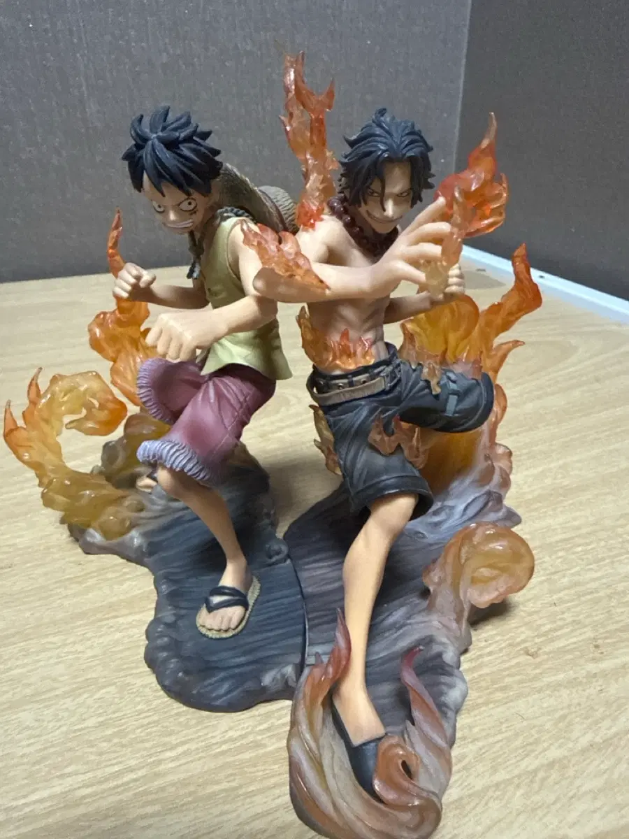 반프레스토 BANPRESTO 원피스 DX 피규어 브라더후드 정상결전 에이스 루피 2종 세트