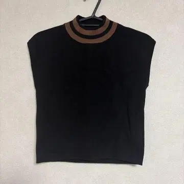 darich 슬리브리스 니트 블랙