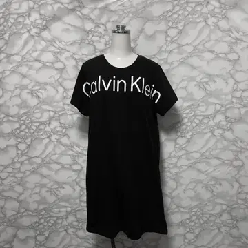 Calvain Klein 브랜드 네임 디자인 티셔츠 원피스 T