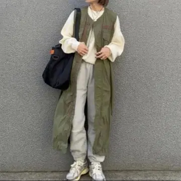 새상품급 BEAMS BOY 밀리터리 사이드 리본 슬리브리스 원피스