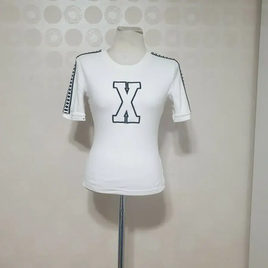 흰크롭티66 크롭티66 크롭반팔티66 흰반팔티66