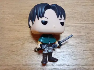 FUNKO POP 진격의 거인 리바이 피규어