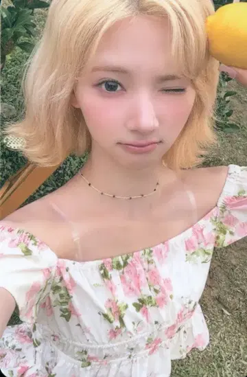 Hearts2Hearts 스티커 ver. 지우 레몬 탱