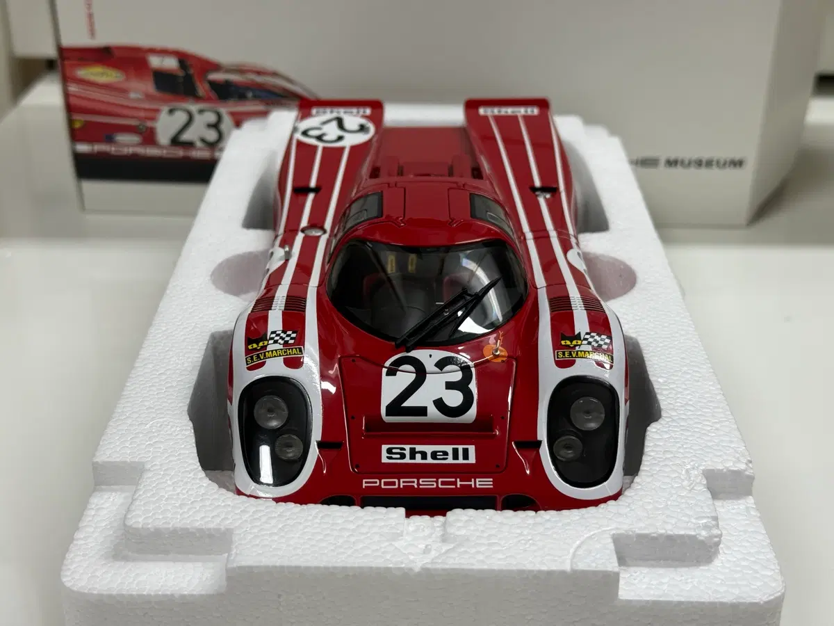 1/18 autoart porsche 917 k lemans winner museum ver.