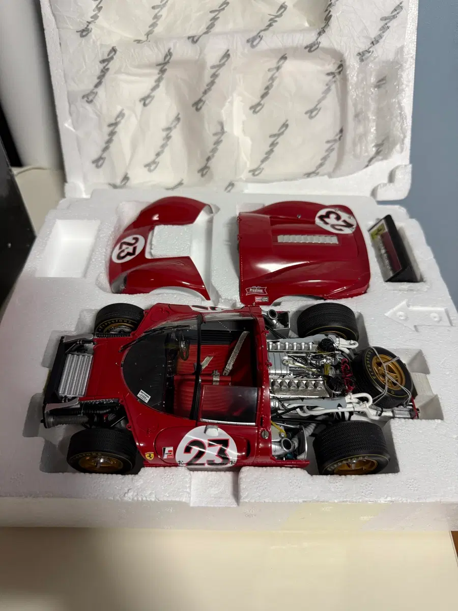 1/18 gmp ferrari 330 p4 #23 daytona winner