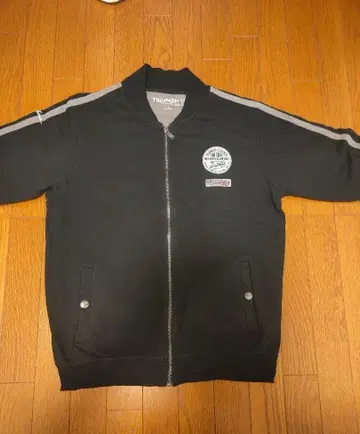 TRIUMPH Rocky Jacket 트랙 자켓