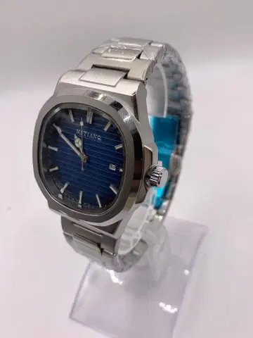 [박스 포함 남은 1개] 고급스러움 남성용 손목시계 40mm 쿼츠 블루 즉시 발송