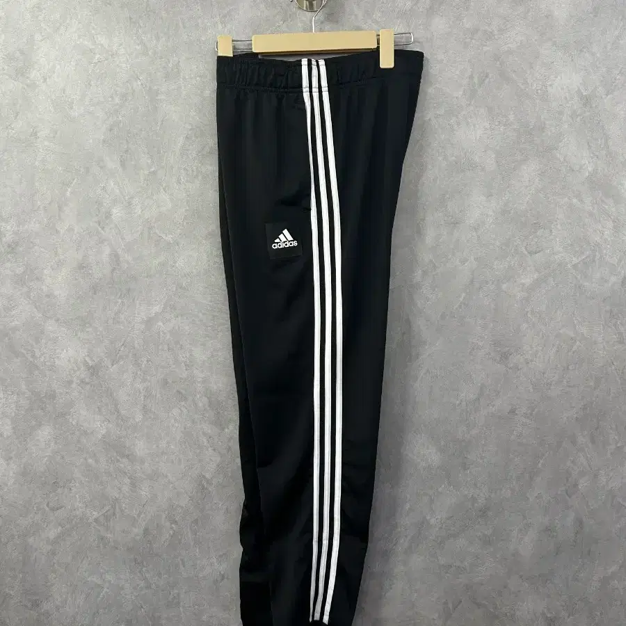 아디다스 삼선 트레이닝 조거바지 블랙 XL