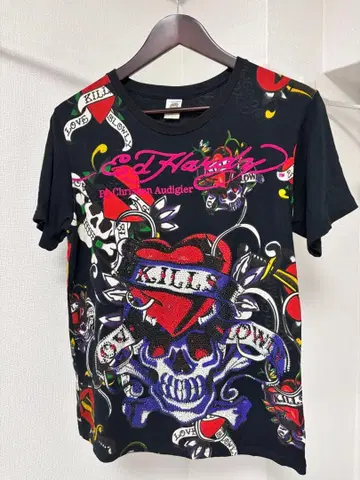 Ed Hardy 티셔츠