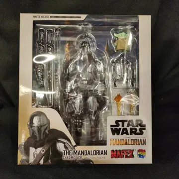 메디콤 토이 MAFEX 만달로리안 크롬 VER 256