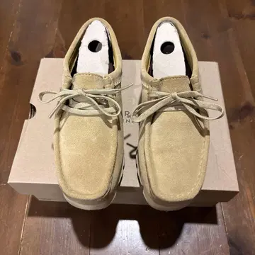 거의 새상품! Clarks Originals 왈라비 고어텍스 베이지