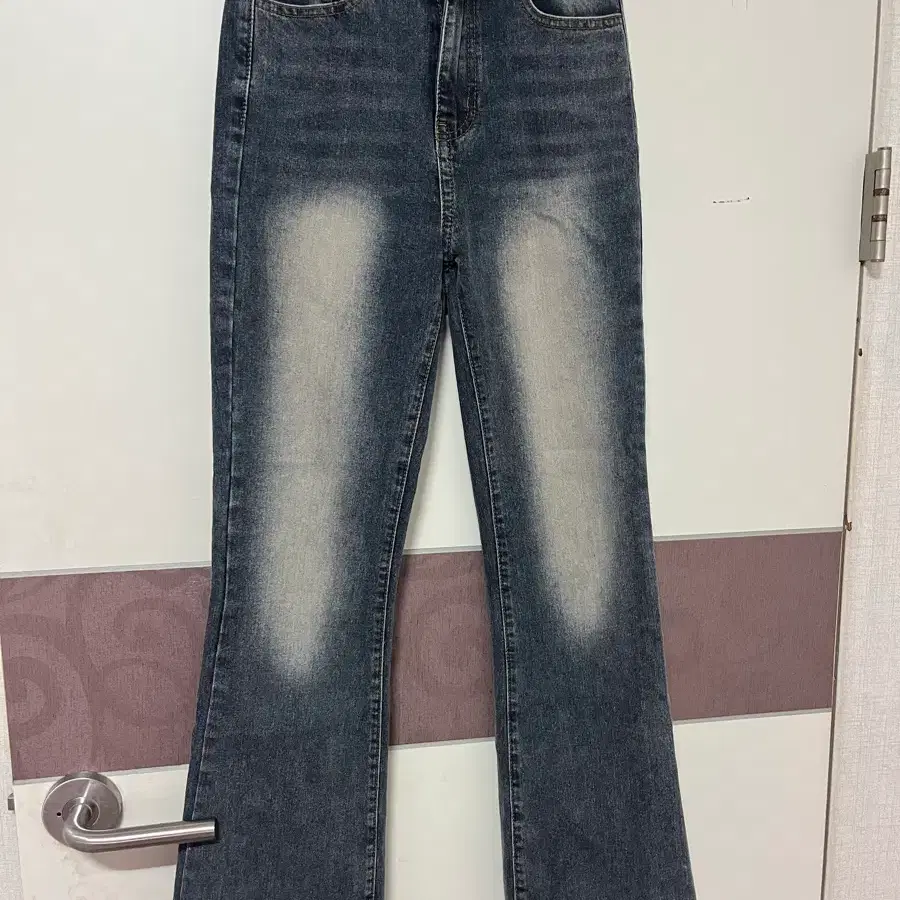 부츠컷 데님 청바지