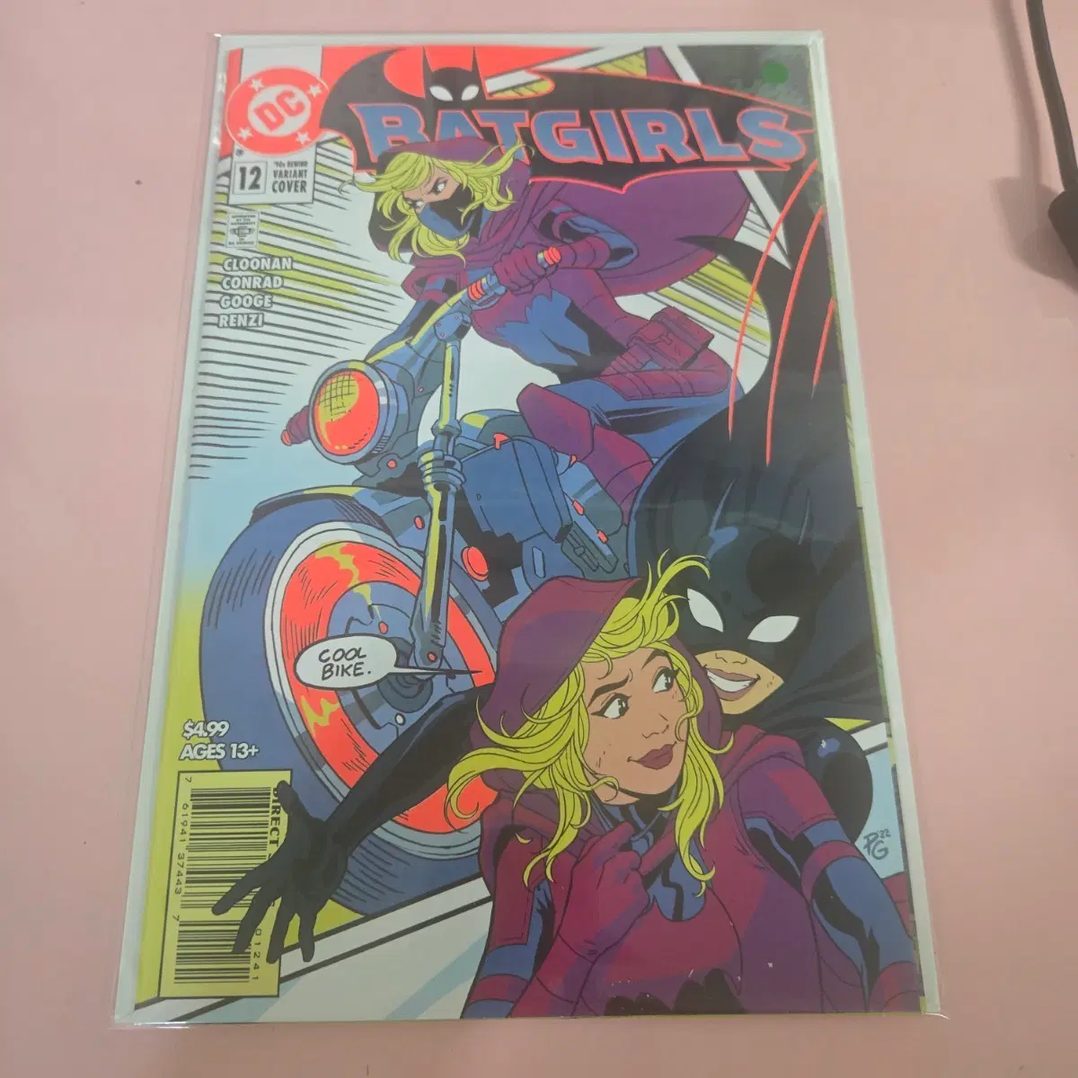 B / Batgirls #12