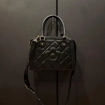 [ 새상품 ] MARY QUANT 스퀘어 퀼트 데이지 패치 2way 토트백