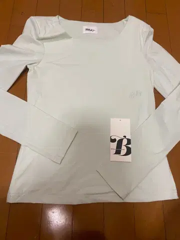 Bibiy. FITTED TEE [로고 포함 파우치 포함]