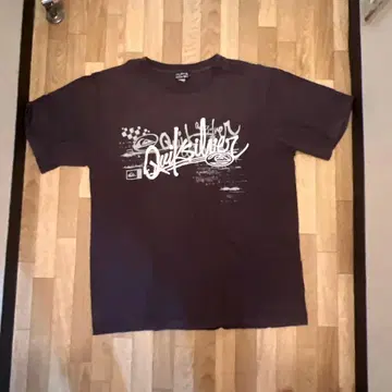 90s QUIKSILVER 그래픽 티셔츠