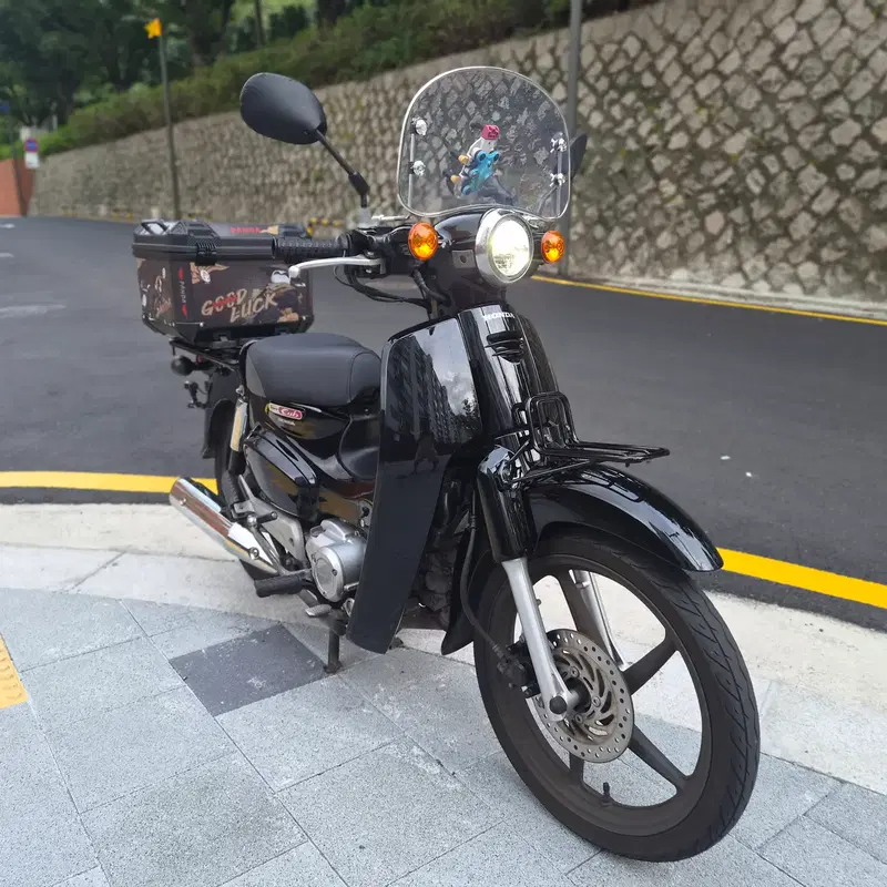 슈퍼커브110 / 25년식 / 21,@@@km / 판매합니다