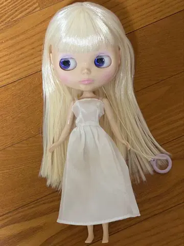 러브앤모어 브라이스
