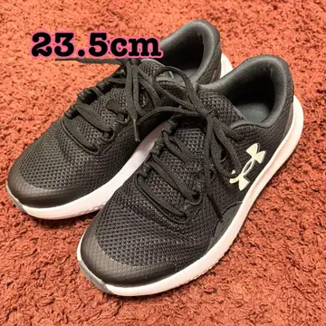 언더아머 23.5cm UNDER ARMOUR 스니커즈 블랙