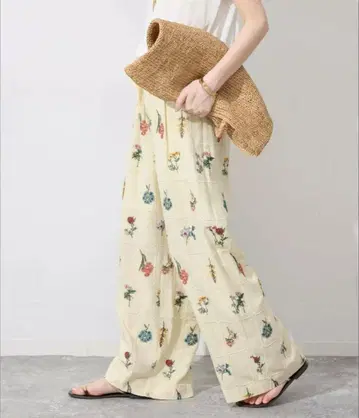 embroidery 메쉬 팬츠