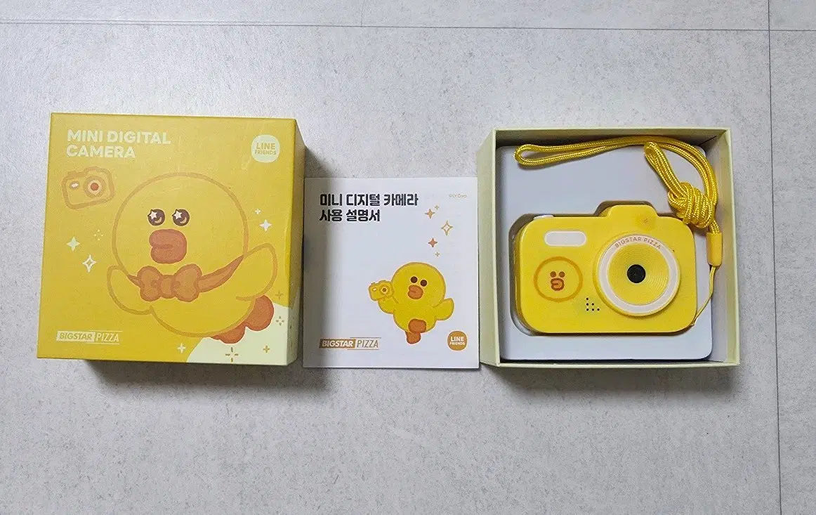 빅스타피자 미니 디지털 카메라 라인프렌즈 샐리