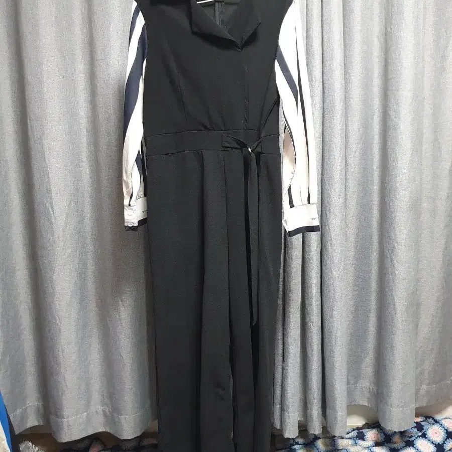 블랙 고급 점프수트