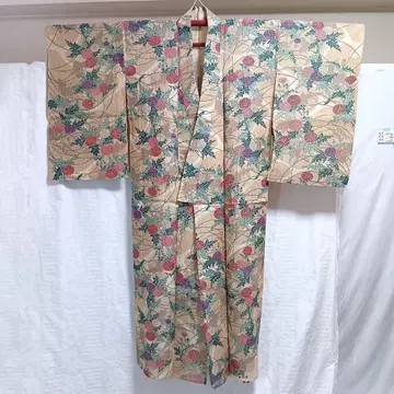 유카타 베이지 바탕 국화 무늬