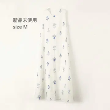미사용 새상품 dium. Flower Embroidery 원피스