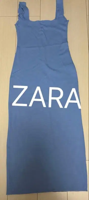 ZARA 슬리브리스 니트 원피스 블루