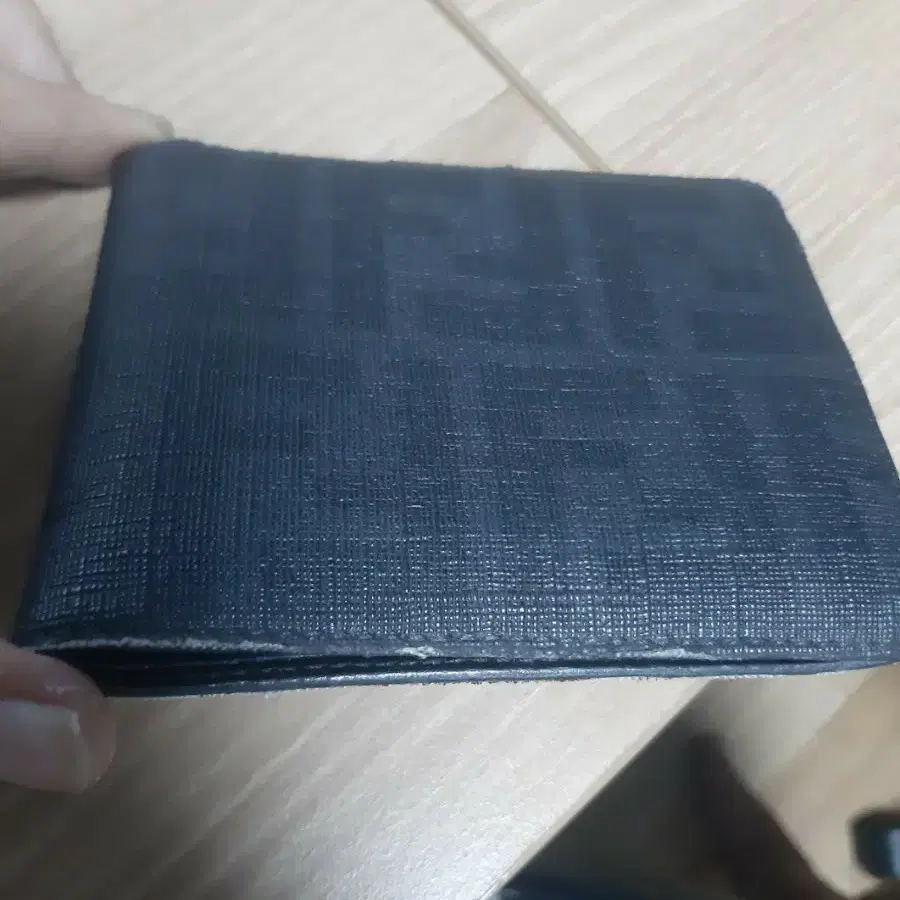 펜디 남성용 가죽 반지갑 (정품)