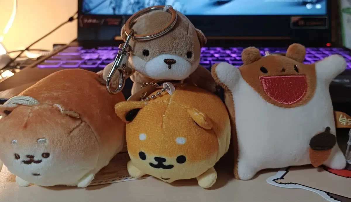 안아줘요 외 작은 인형 키링 및 잡다한 가샤퐁 일괄 처분