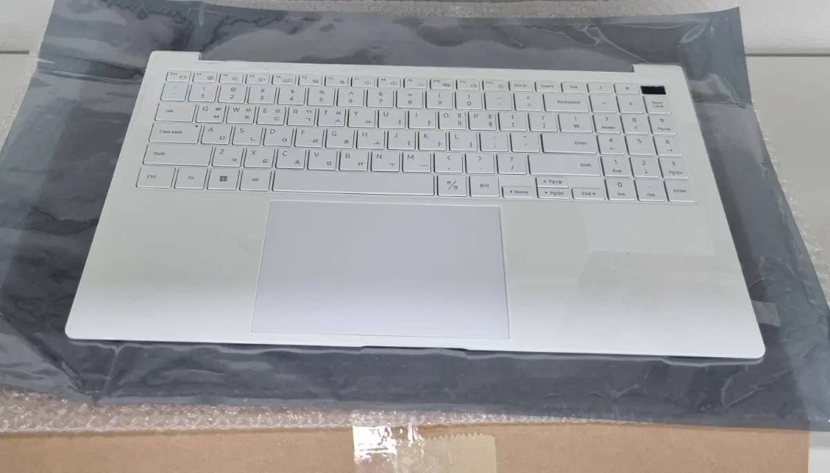 미사용)nt951(nt950)xdb 상판 키보드 마우스패드포함 팜
