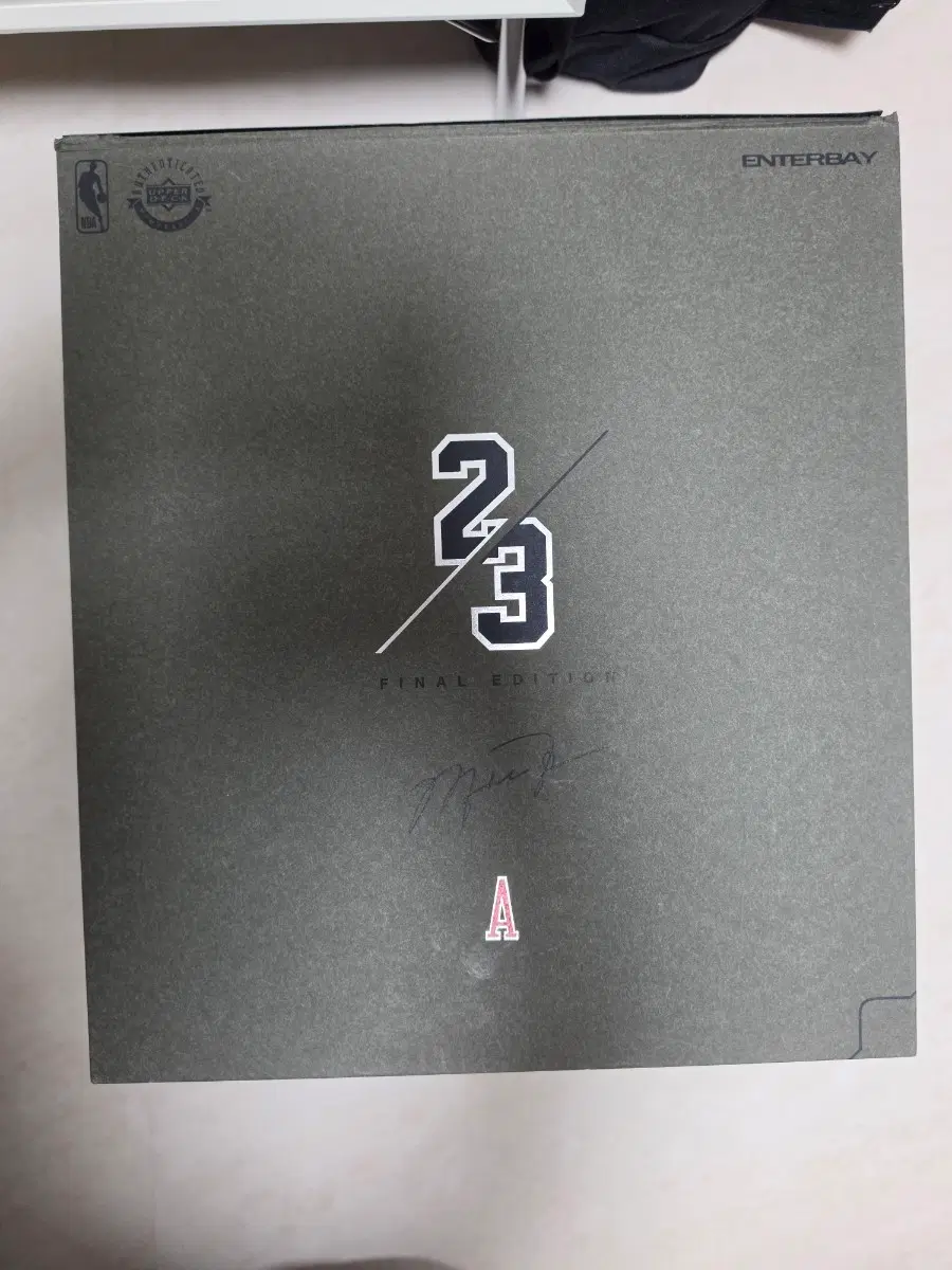 엔터베이 조던 파이널 에디션 미개봉