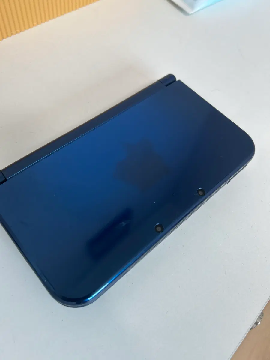 닌텐도3ds (상태좋음) (충전기X) (+ 나루토 최강닌자 대결집 칩)