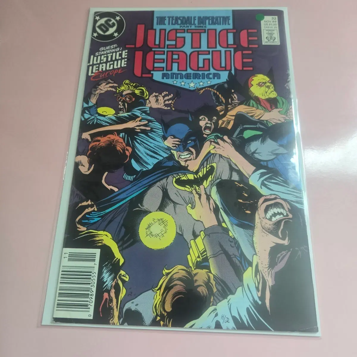 J / Justice League America #32