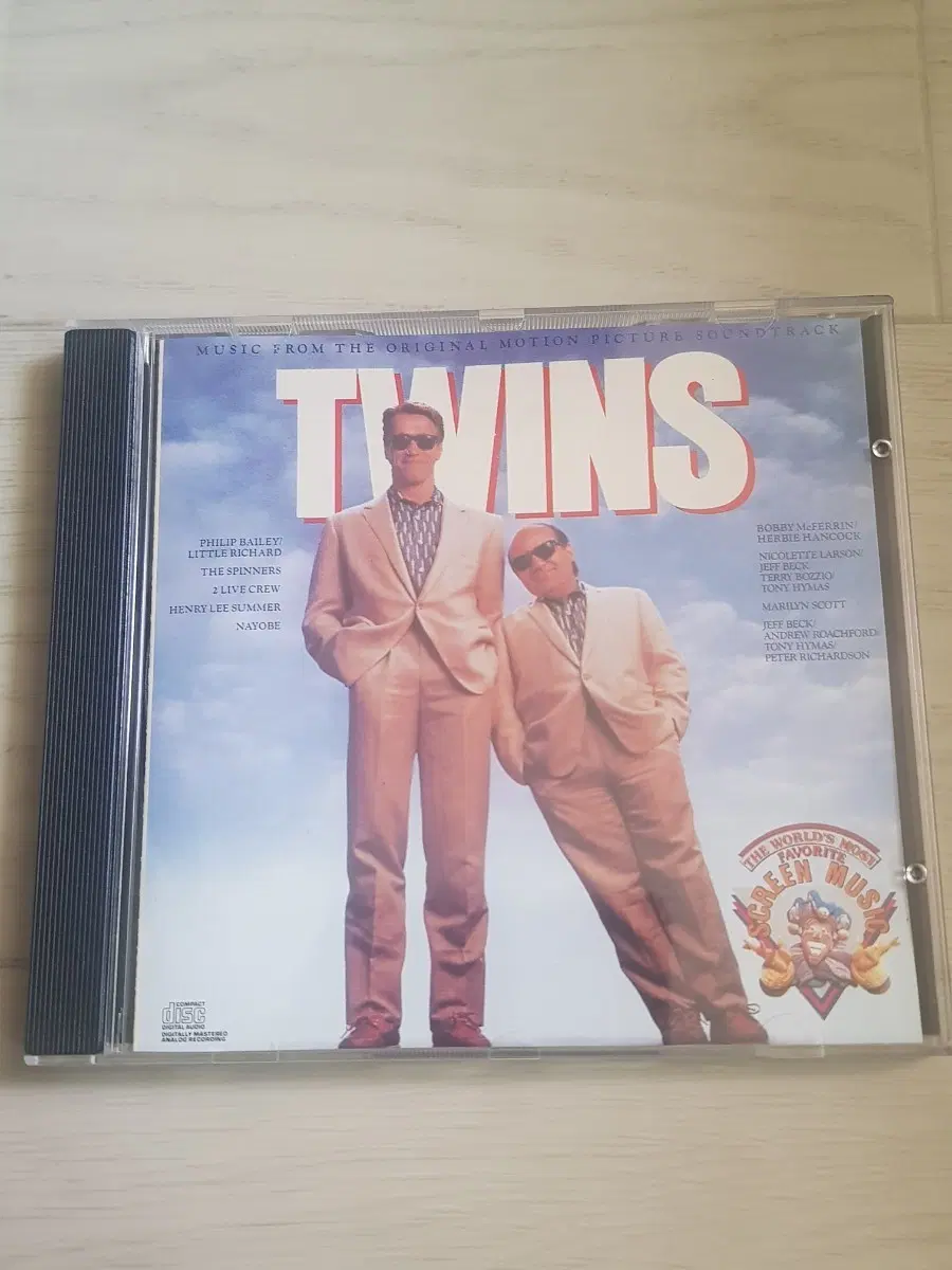 OST 영화음악cd 트윈스 Twins 제프벡 허비핸콕 필립베일리 테리바지오 Spinners 서울음반 수입