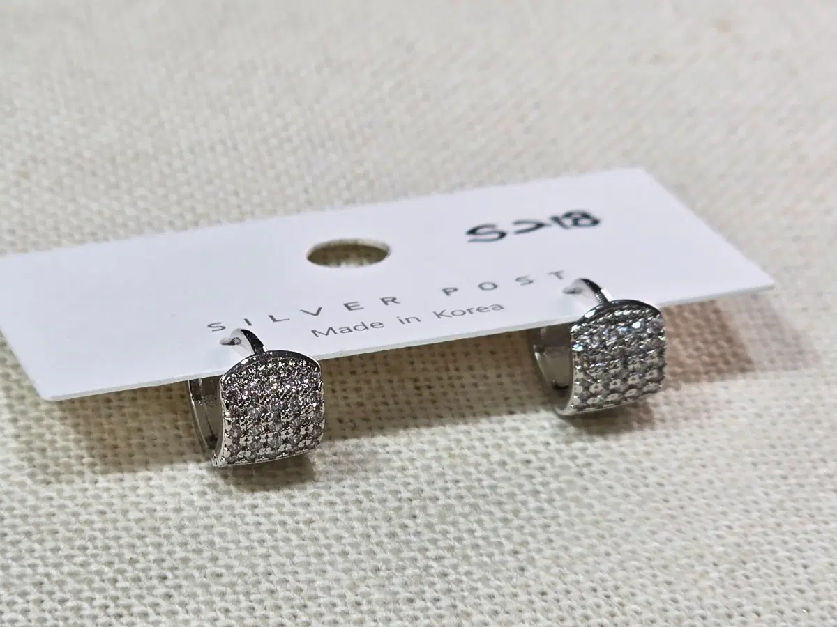 원터치 큐빅 링 귀걸이 Made in Korea